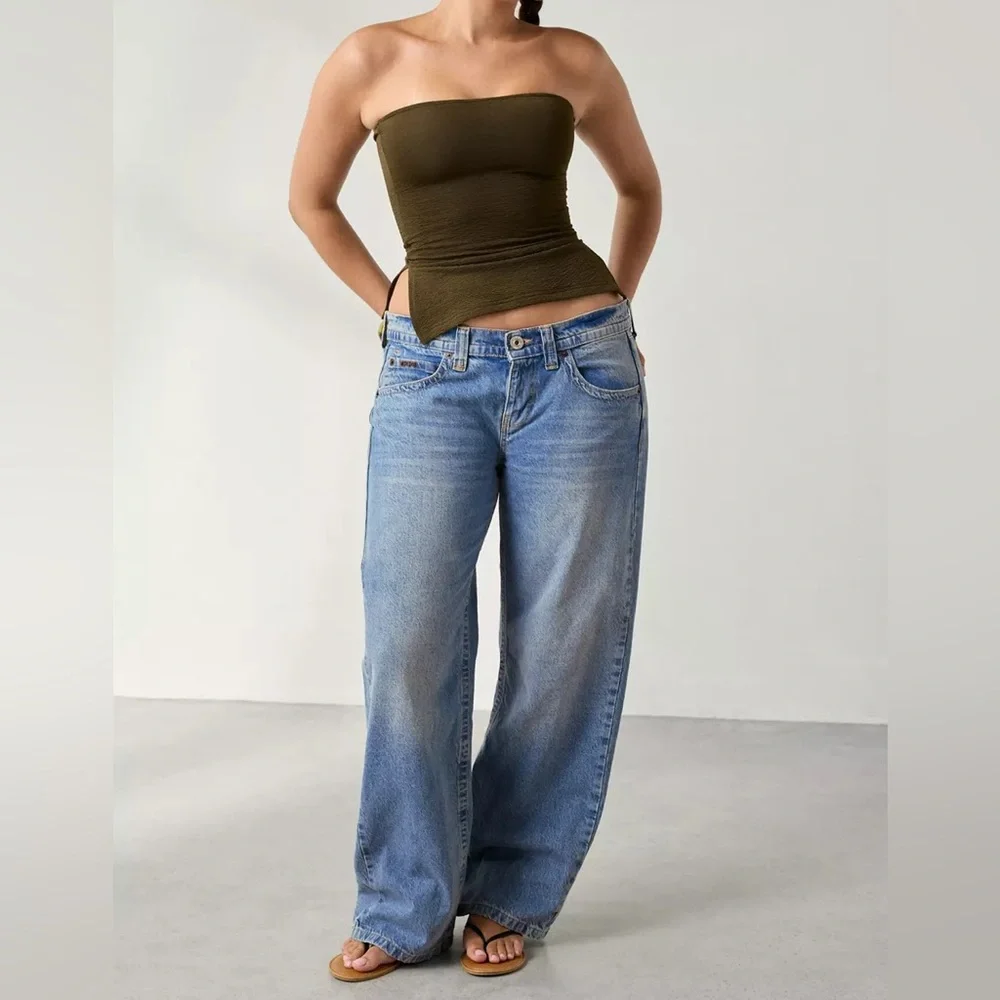BDG Kayla Low-Rise Jeans - Picture 1 of 5